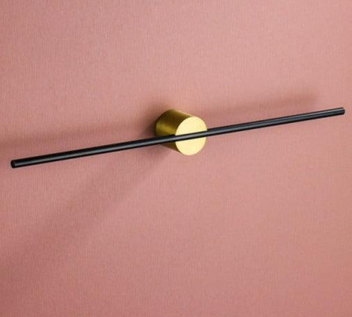 MetalGrace – Elegant Portable Towel Rack with Minimalist Design