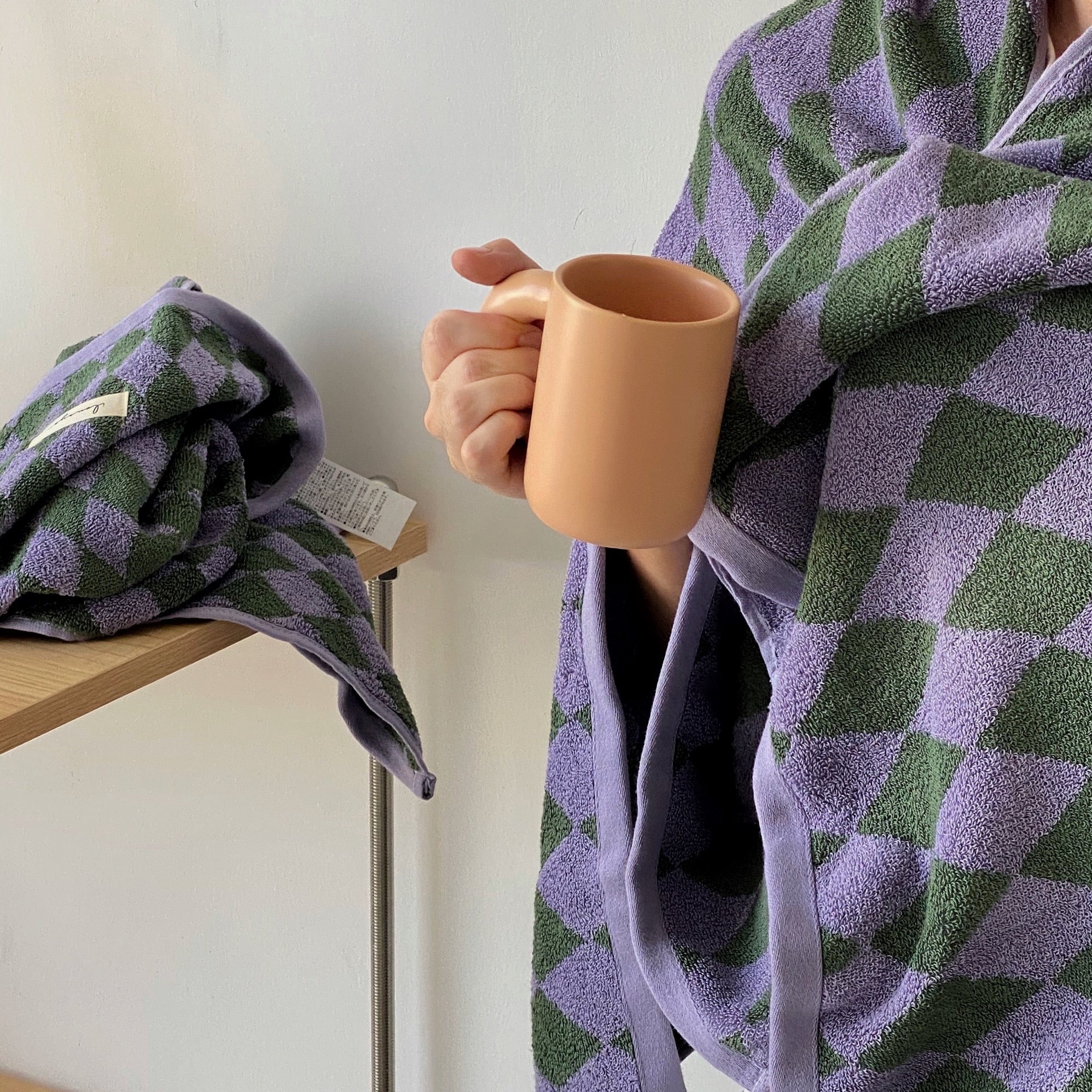 BowLift Luxe Cotton Towel | Retro Chic for a Stylish Bathroom Interior
