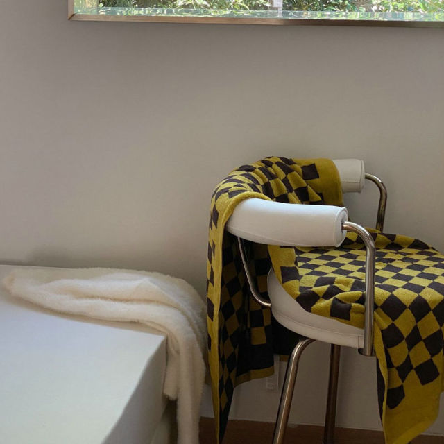 BowLift Luxe Cotton Towel | Retro Chic for a Stylish Bathroom Interior