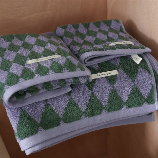 BowLift Luxe Cotton Towel | Retro Chic for a Stylish Bathroom Interior