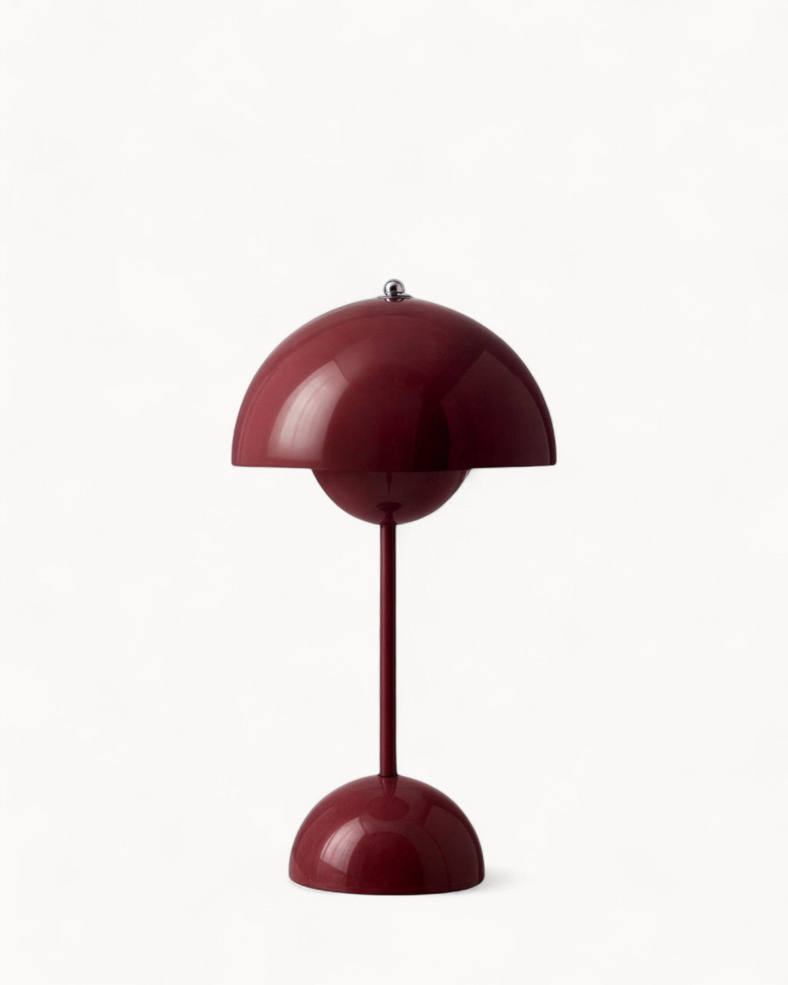 NordLight – LED Table Lamp Scandinavian Design, Dimmable and Durable in Metal
