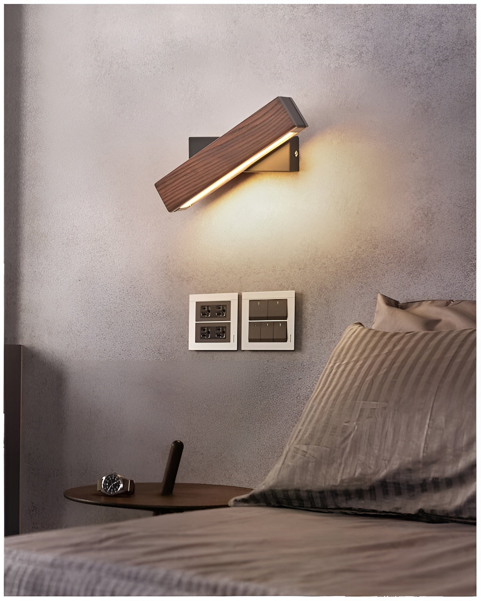 LumiHout – Luxury Wall Lamp with Rotatable LED Lighting