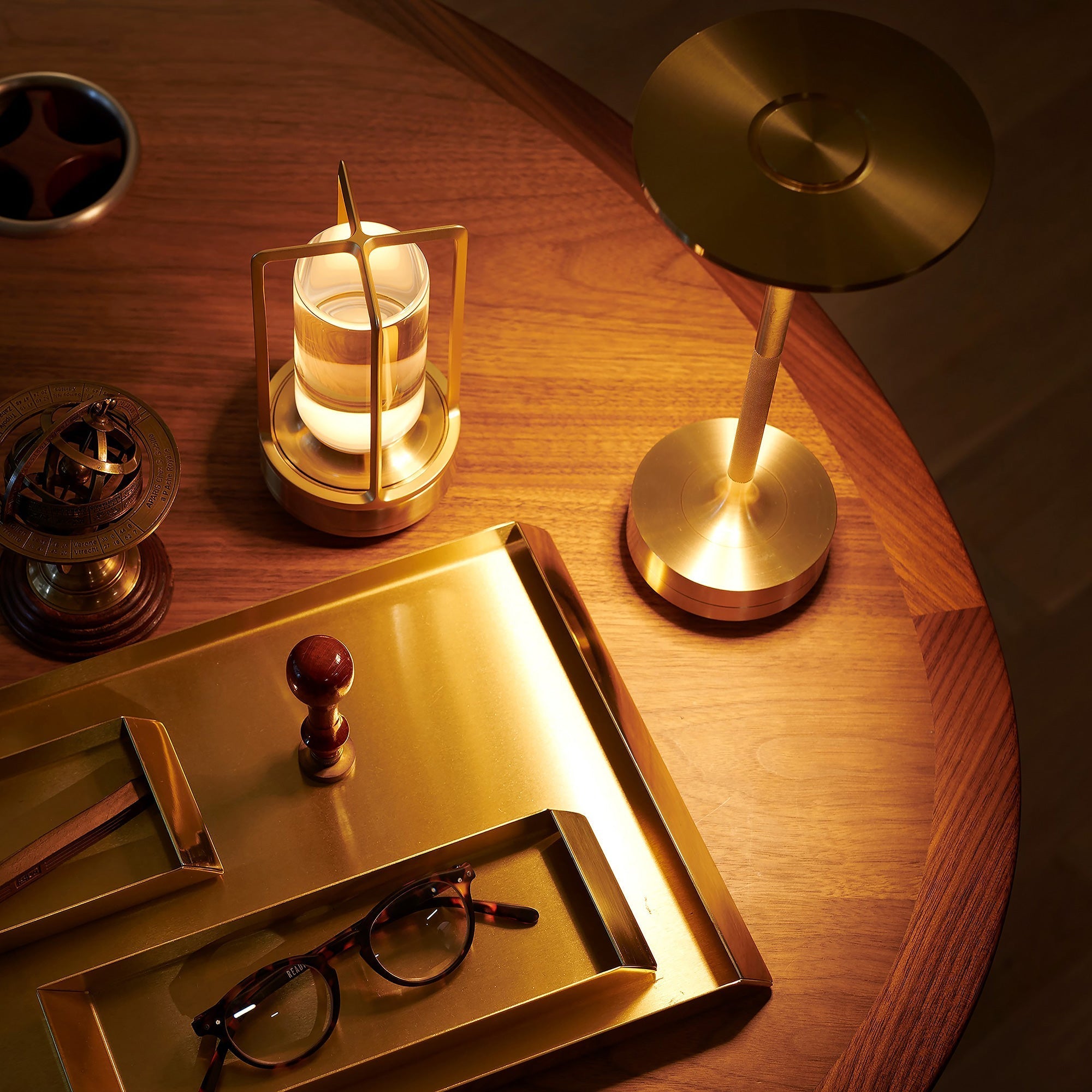 SavoyLuxe – Table Lamp with Timeless Design and Advanced Functions