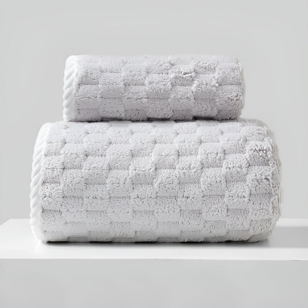 VeluraSoft Luxe Bath Towel Set – Soft Polar Comfort for a Stylish Bathroom