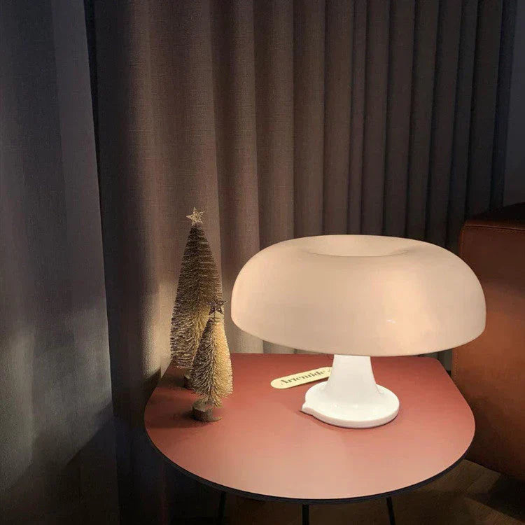 Lucente – Retro Table Lamp with Italian Design and Warm LED Lighting