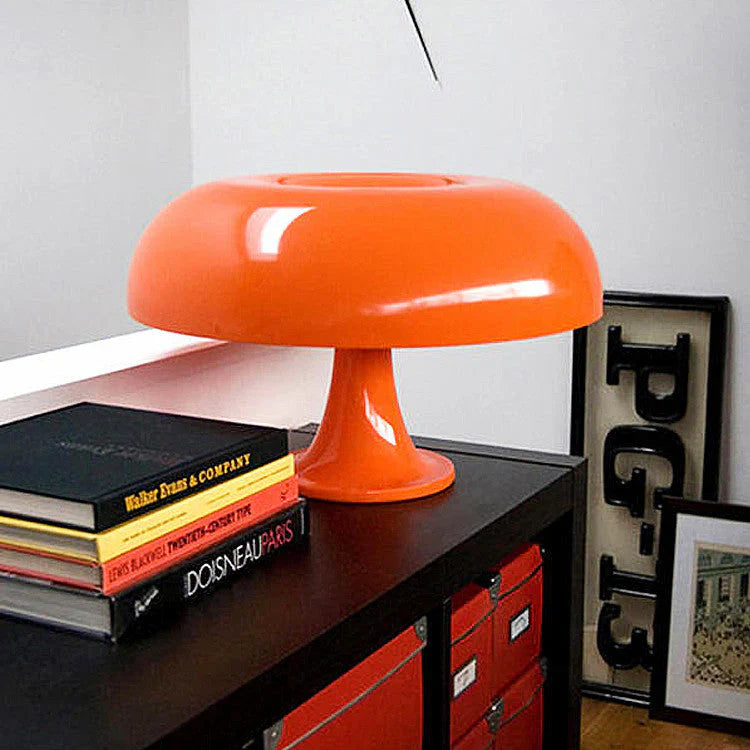 Lucente – Retro Table Lamp with Italian Design and Warm LED Lighting