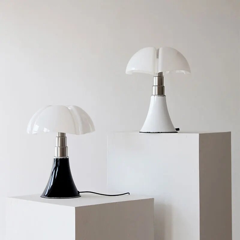 BloomSphere – Luxe Tafellamp met Verfijnd Bloemdesign