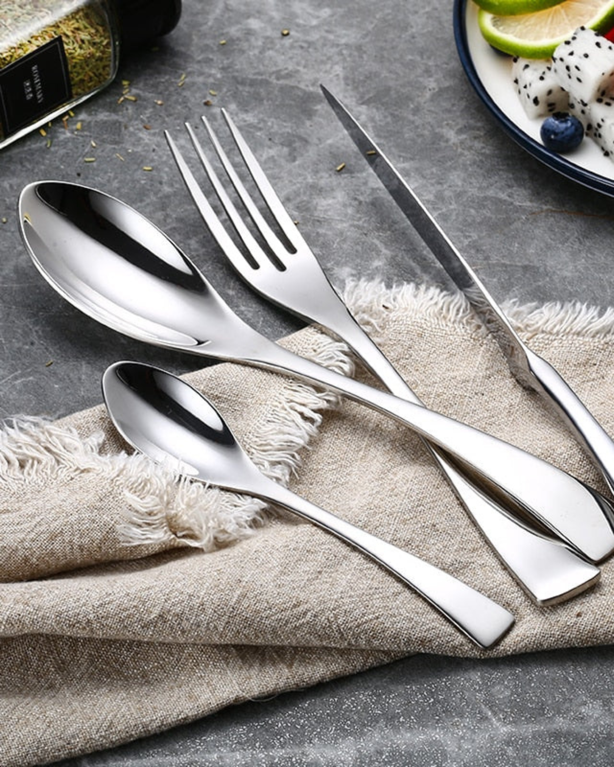 Élan Luxe – Refined Cutlery Set with Timeless Elegance for a Stylish Table Setting