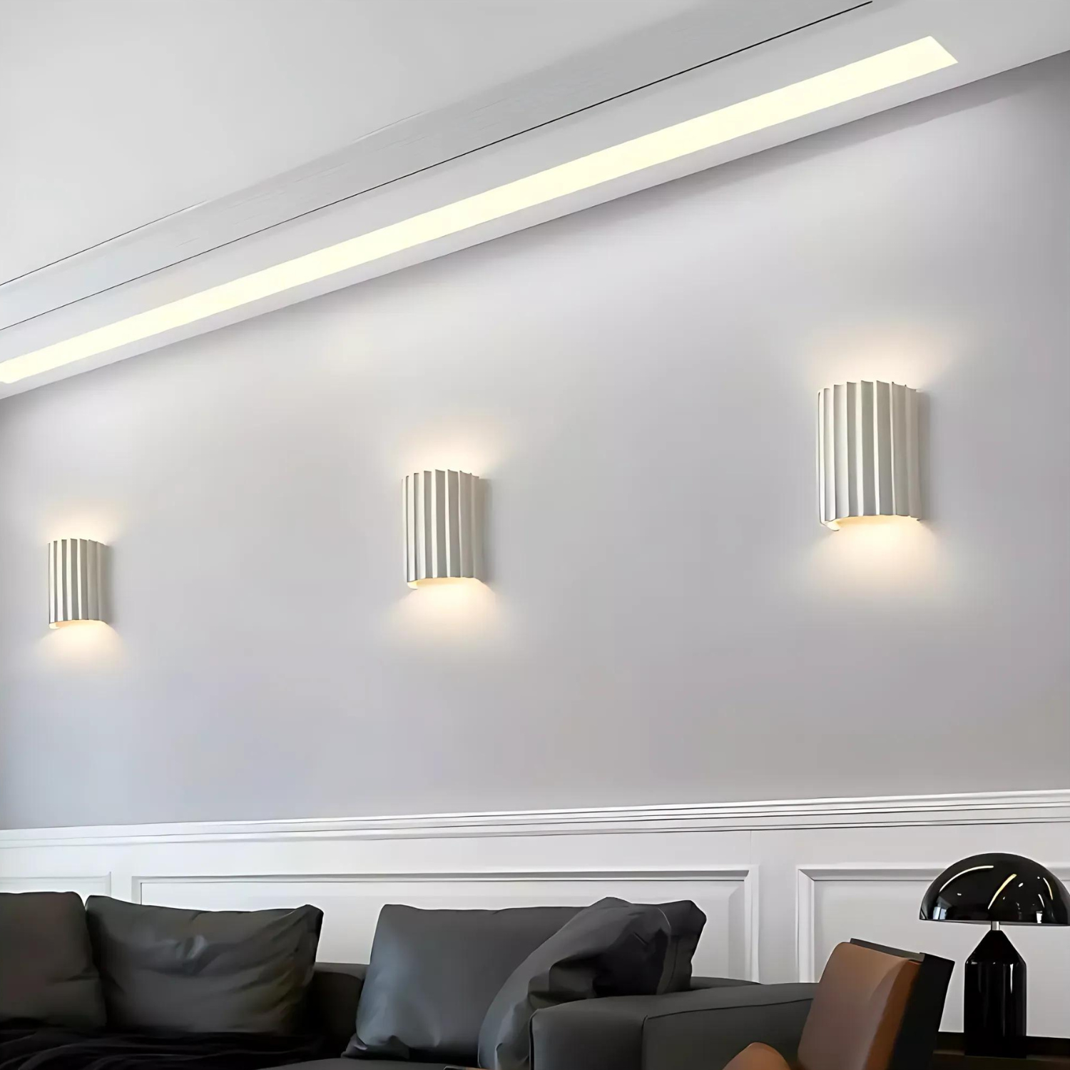 LumiWave – Wall Lamp with Wavy Design for a Modern Interior