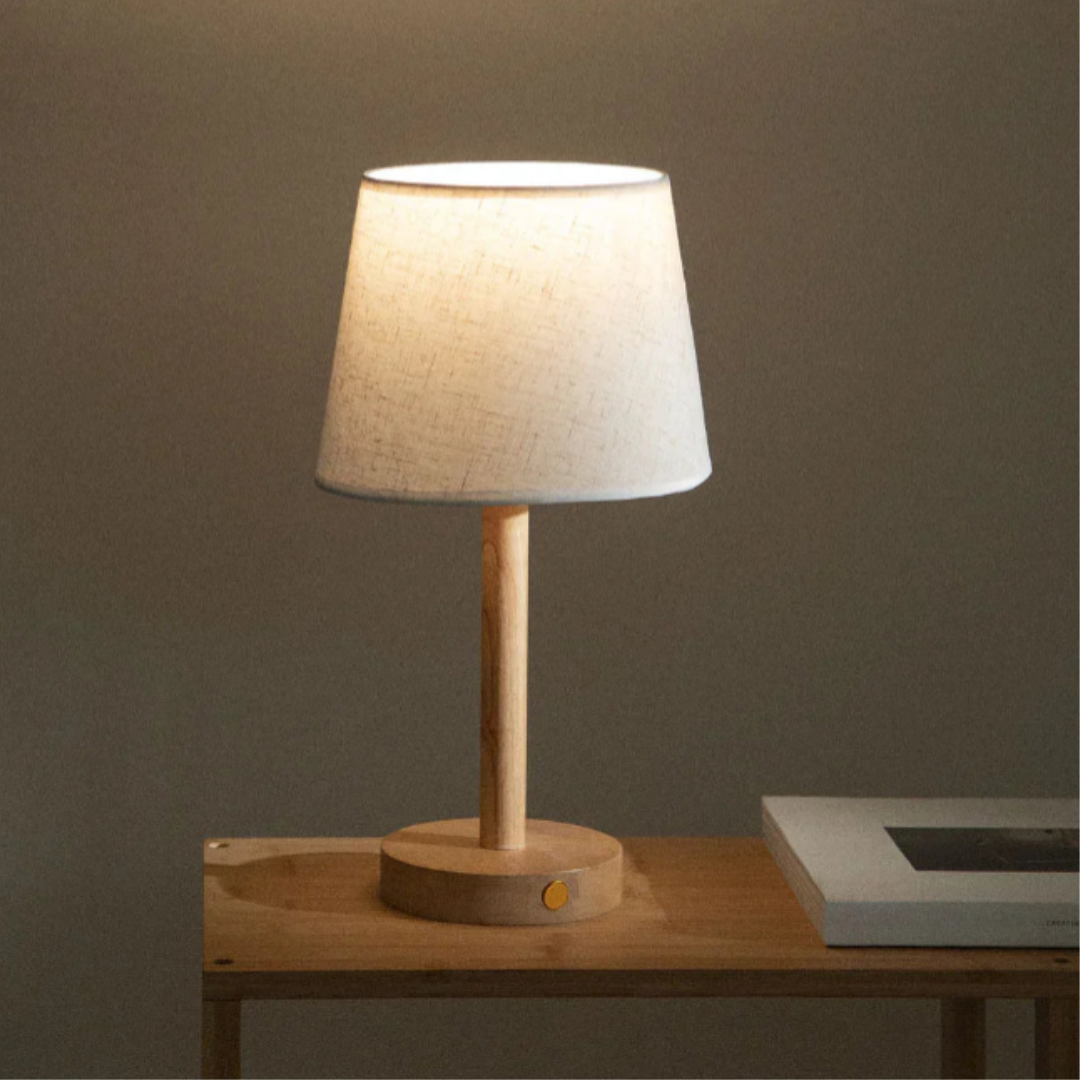 FernGlow – Stylish Wireless Wooden Table Lamp for a Cozy Atmosphere