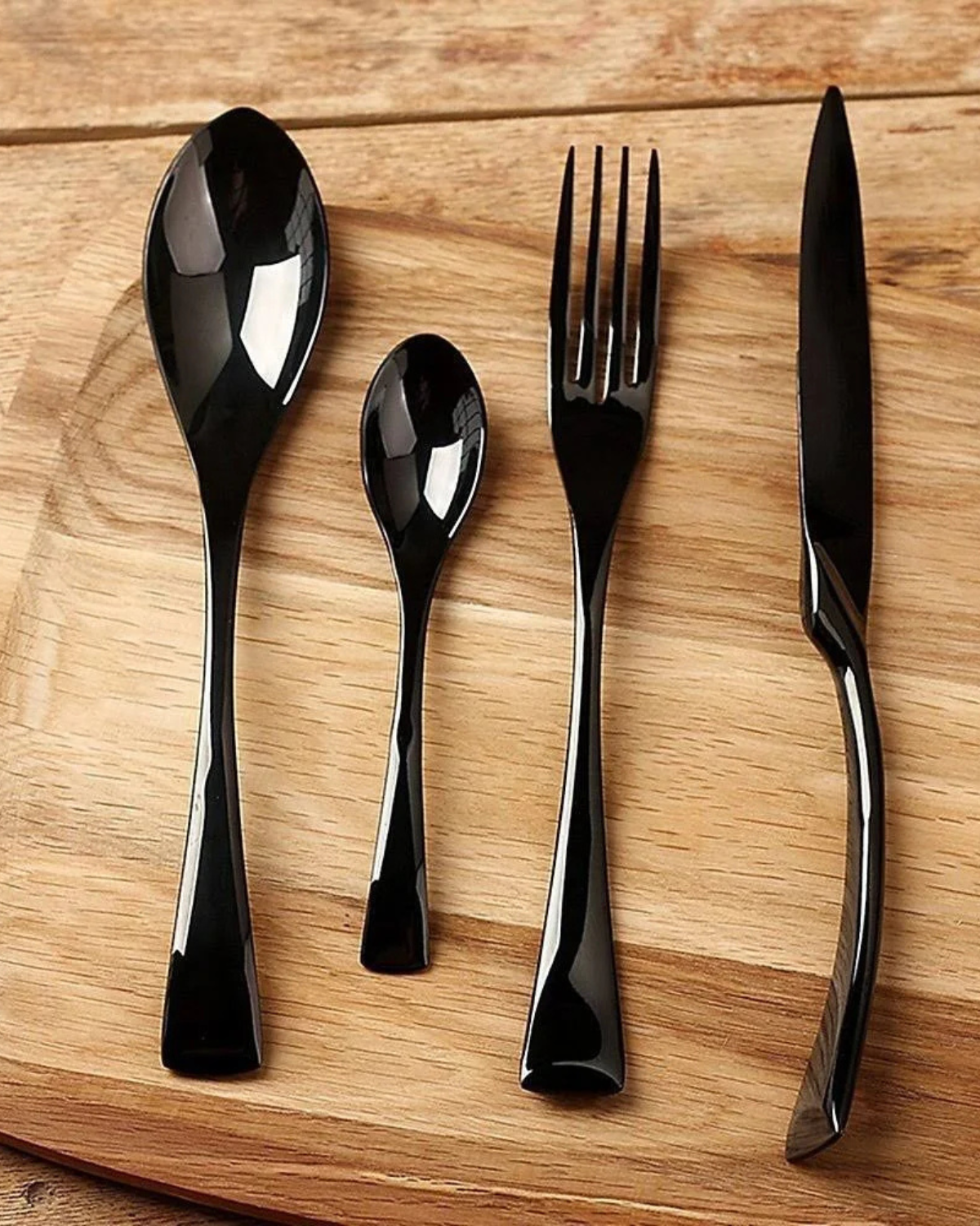 Élan Luxe – Refined Cutlery Set with Timeless Elegance for a Stylish Table Setting