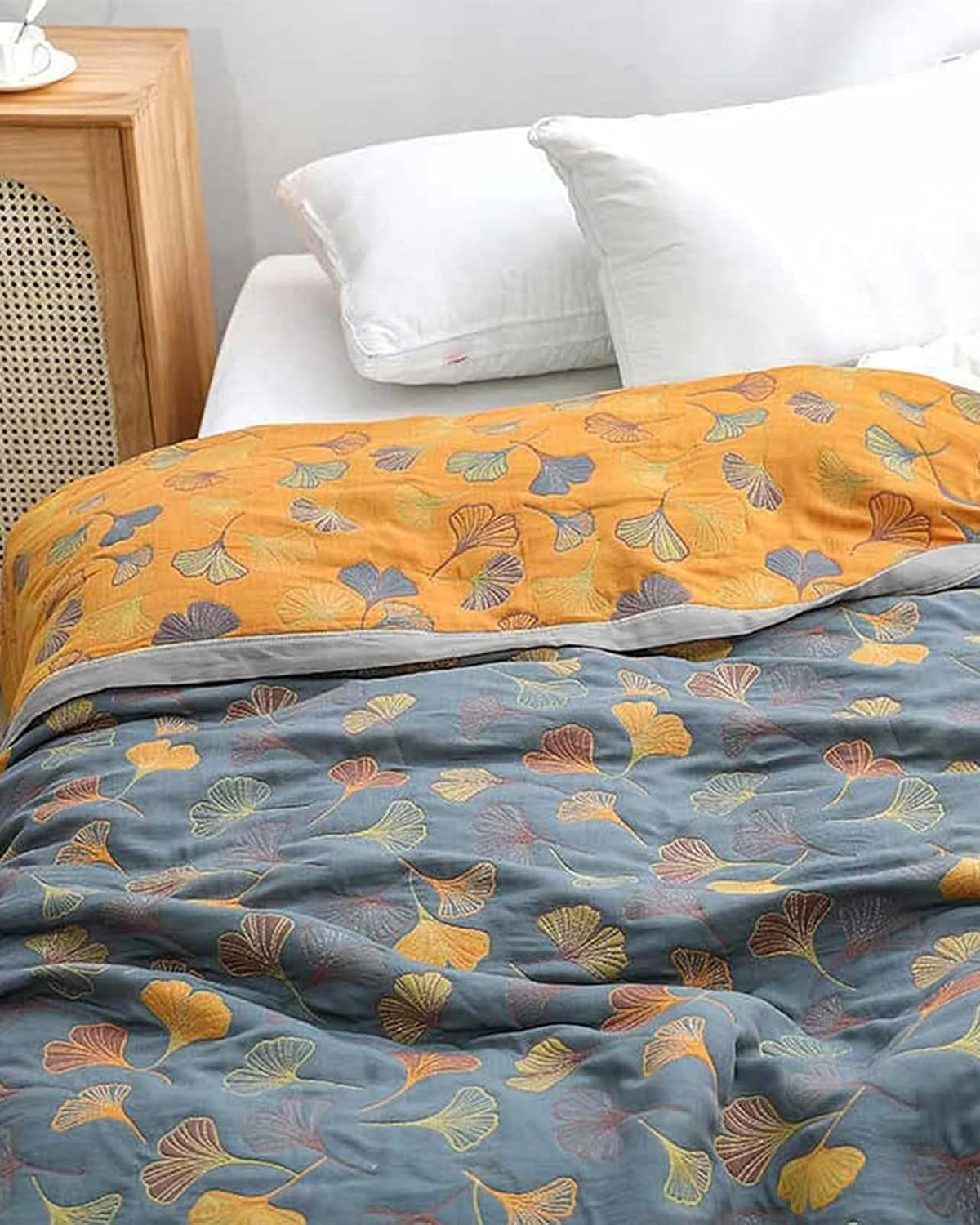 Aurielle – Luxe Cotton Throw with Refined Leaf Pattern for Warmth and Style