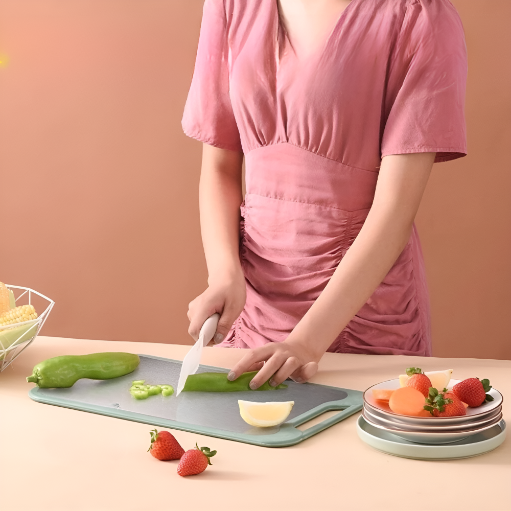 ChefSteel – Double-Sided Stainless Steel Cutting Board with Antibacterial Surface and Integrated Garlic Grater