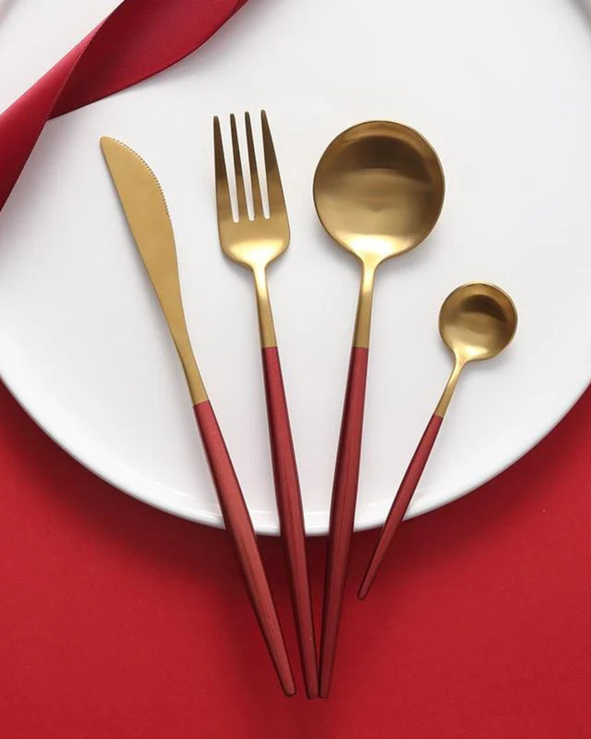 La Lumine – Luxury Cutlery Set with Gold Accents & Matte Black Handles