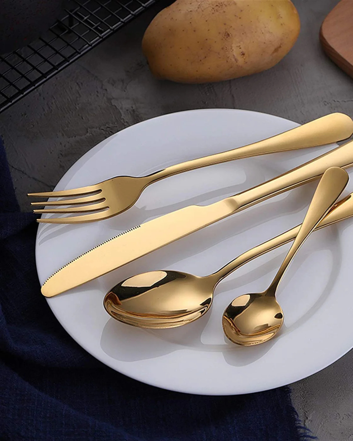 Lustre Luxe – Golden Cutlery Set with Refined Finish for Stylish Dining
