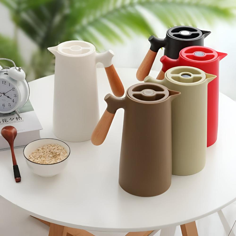 NordicTherm – Insulated Carafe with Wooden Handle for Stylish Enjoyment