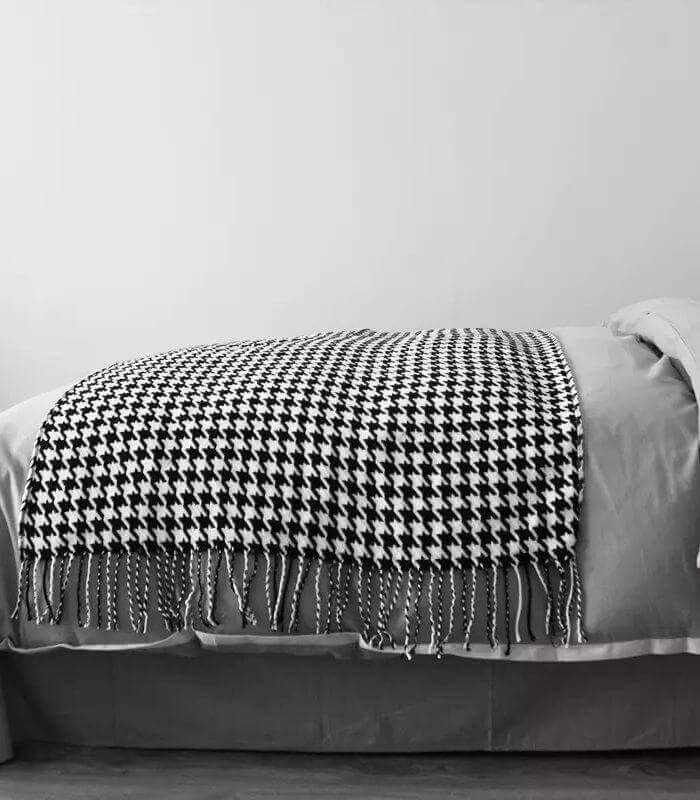Étoile Noir – Luxury Houndstooth Plaid with Timeless Elegance