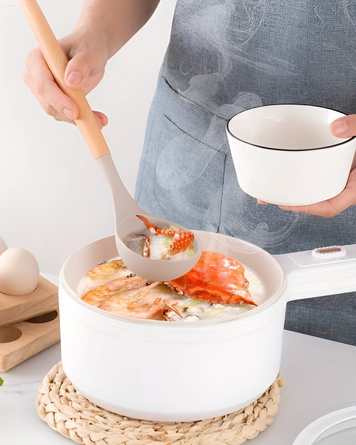 Naturéa – Eco-friendly Silicone Kitchen Set with Bamboo Handles (12-piece)