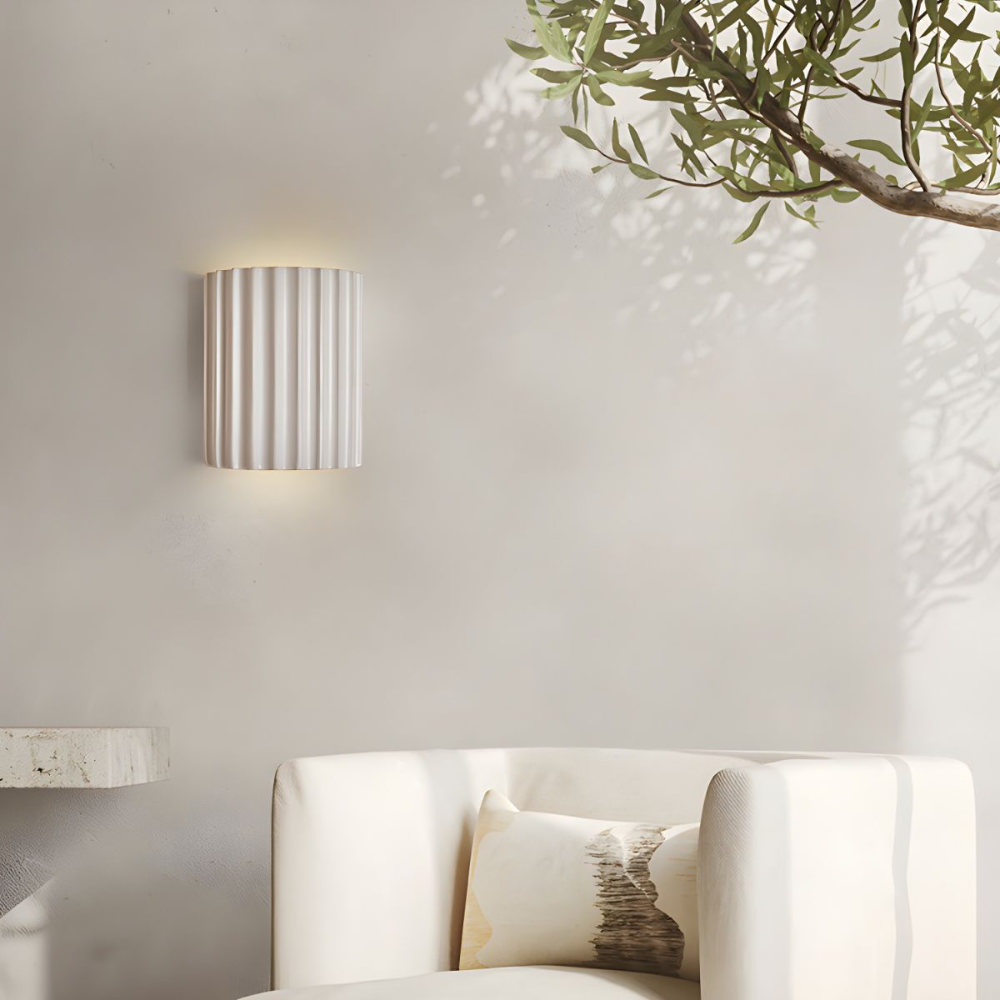 LumiWave – Wall Lamp with Wavy Design for a Modern Interior