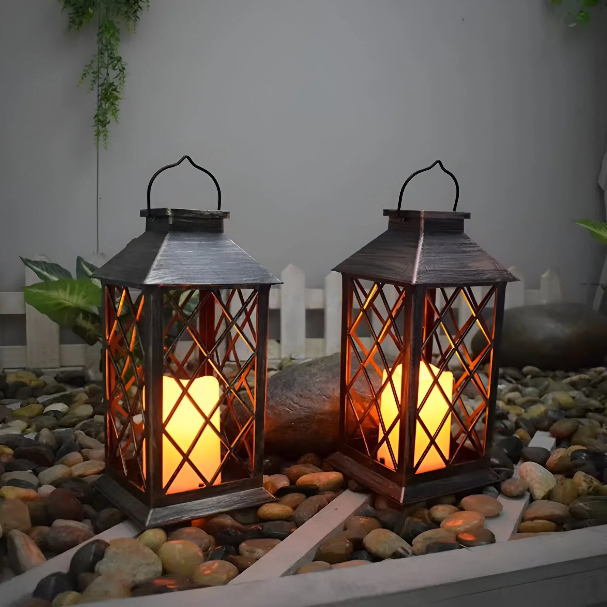 LumiCrest – Elegant Solar Garden Lantern with Timeless Ambiance for Outdoors