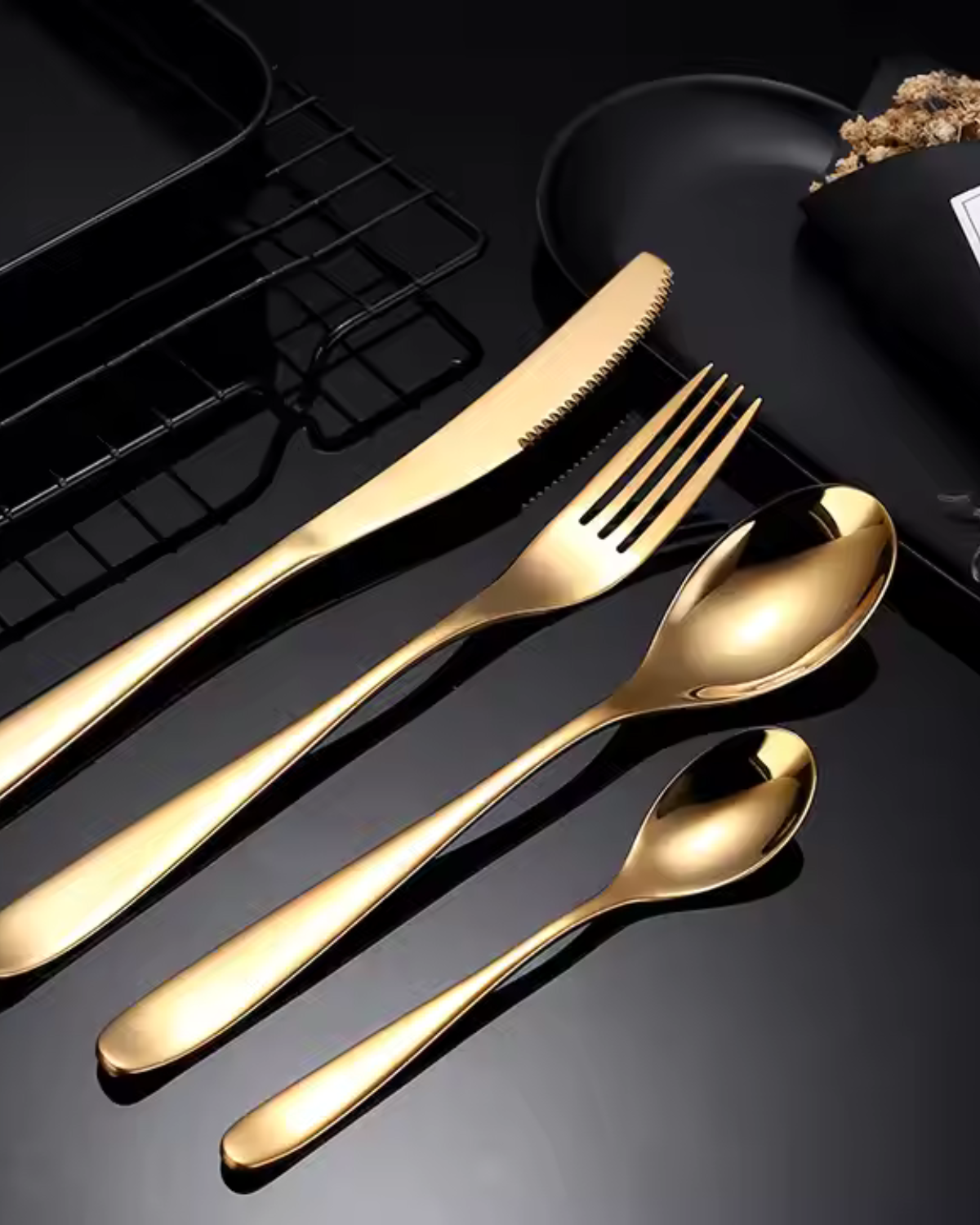 Lustre Luxe – Golden Cutlery Set with Refined Finish for Stylish Dining