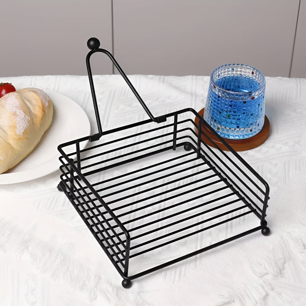 FerroLuxe Plate Holder – Stylish Iron Accent for a Modern Table Interior