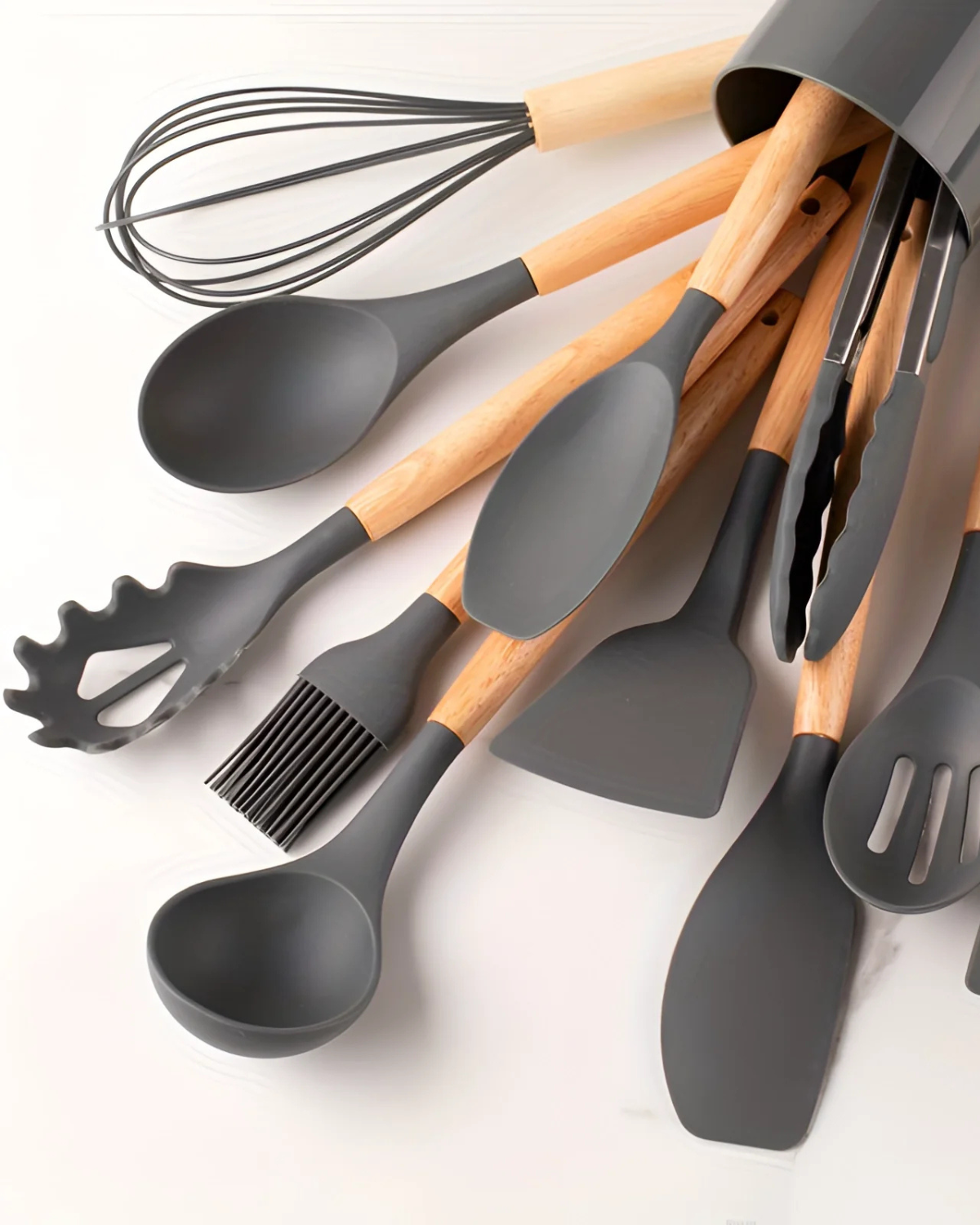 Naturéa – Eco-friendly Silicone Kitchen Set with Bamboo Handles (12-piece)