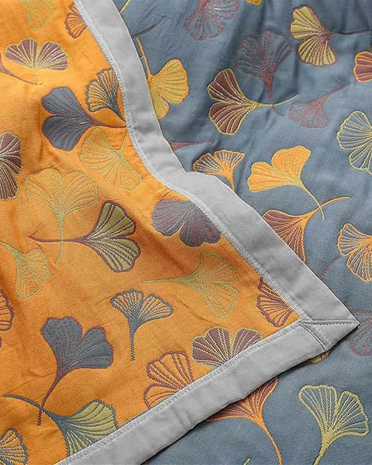Aurielle – Luxe Cotton Throw with Refined Leaf Pattern for Warmth and Style