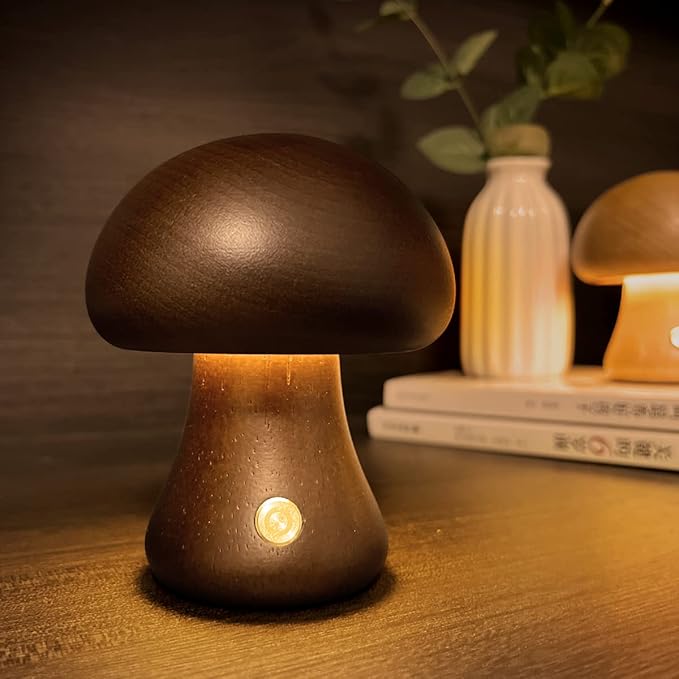 MushroomGlow – Wooden Table Lamp with Natural and Modern Design
