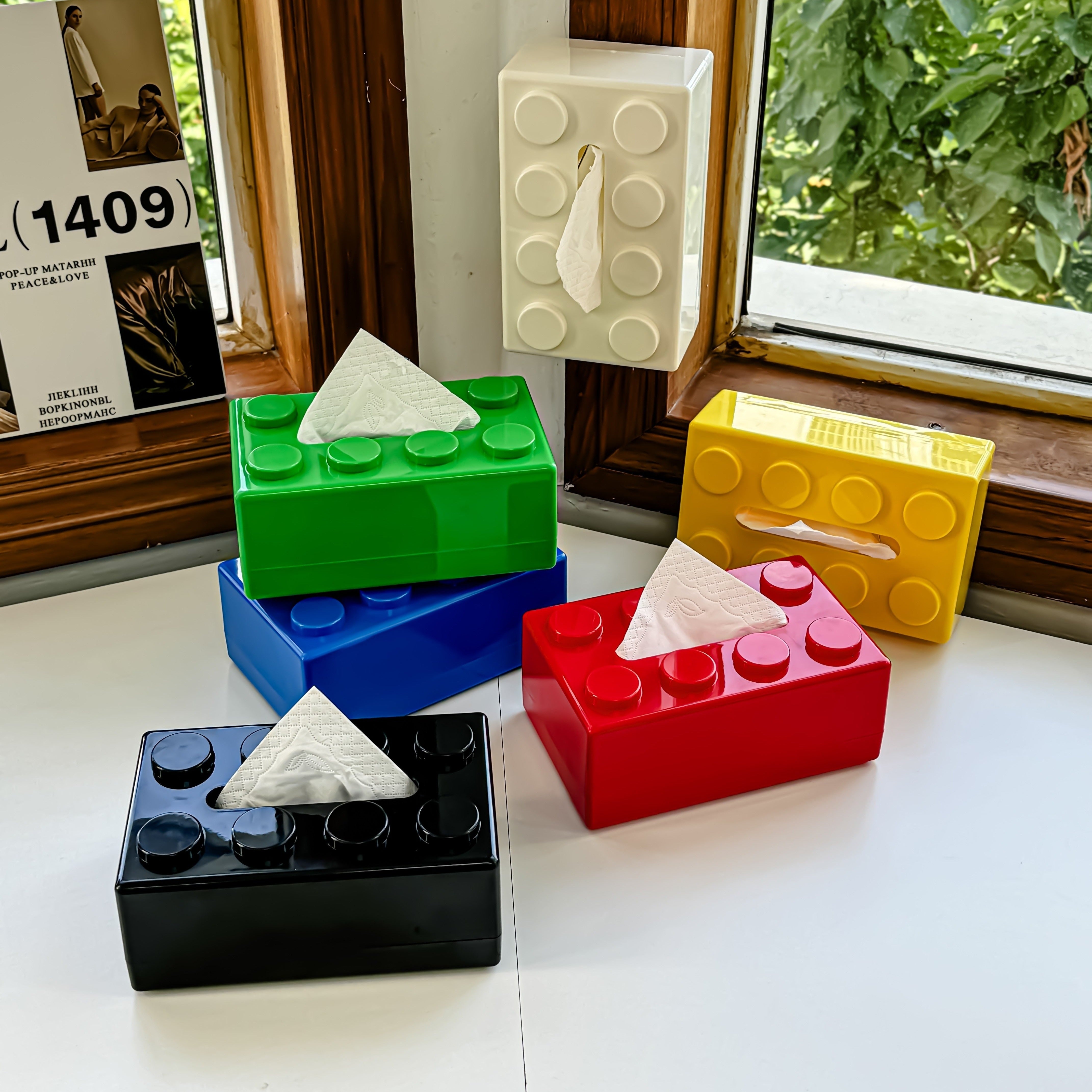 RetroBricks Luxe Tissue Box – Playful Design for a Stylish Interior