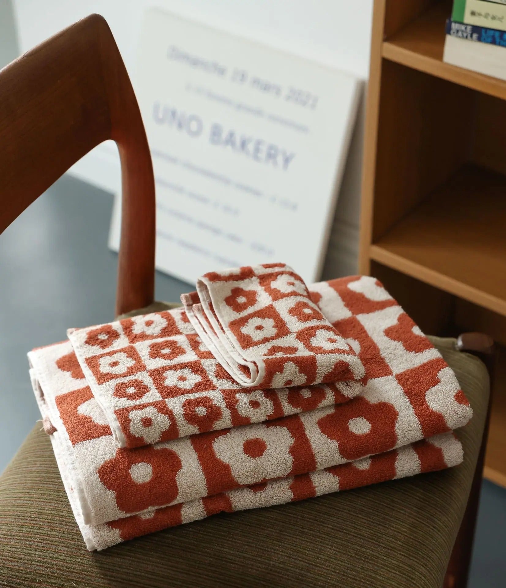 Giana – Luxury Bath Towel with Elegant Design for Comfort & Style