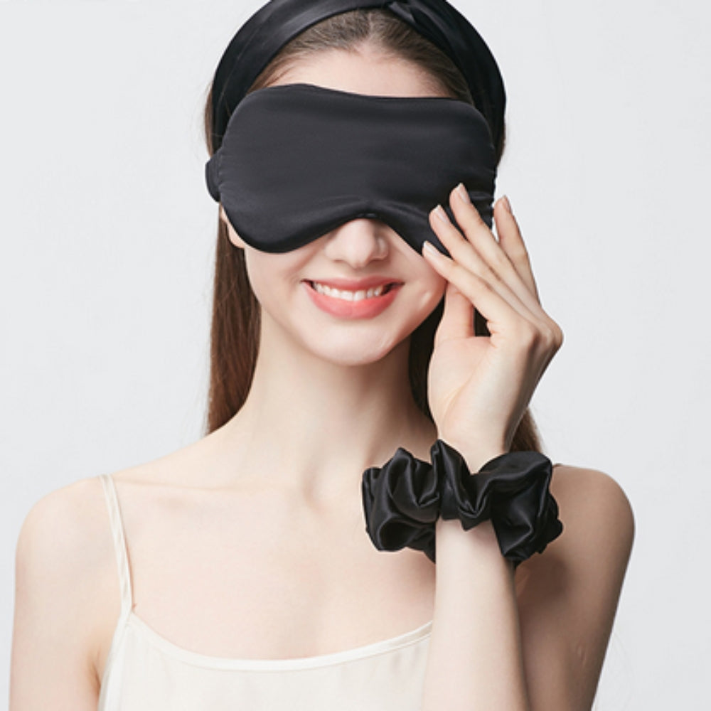 LuxeSlumber – Zijdezacht Slaapmasker met Ultiem Comfort & Lichtblokkering