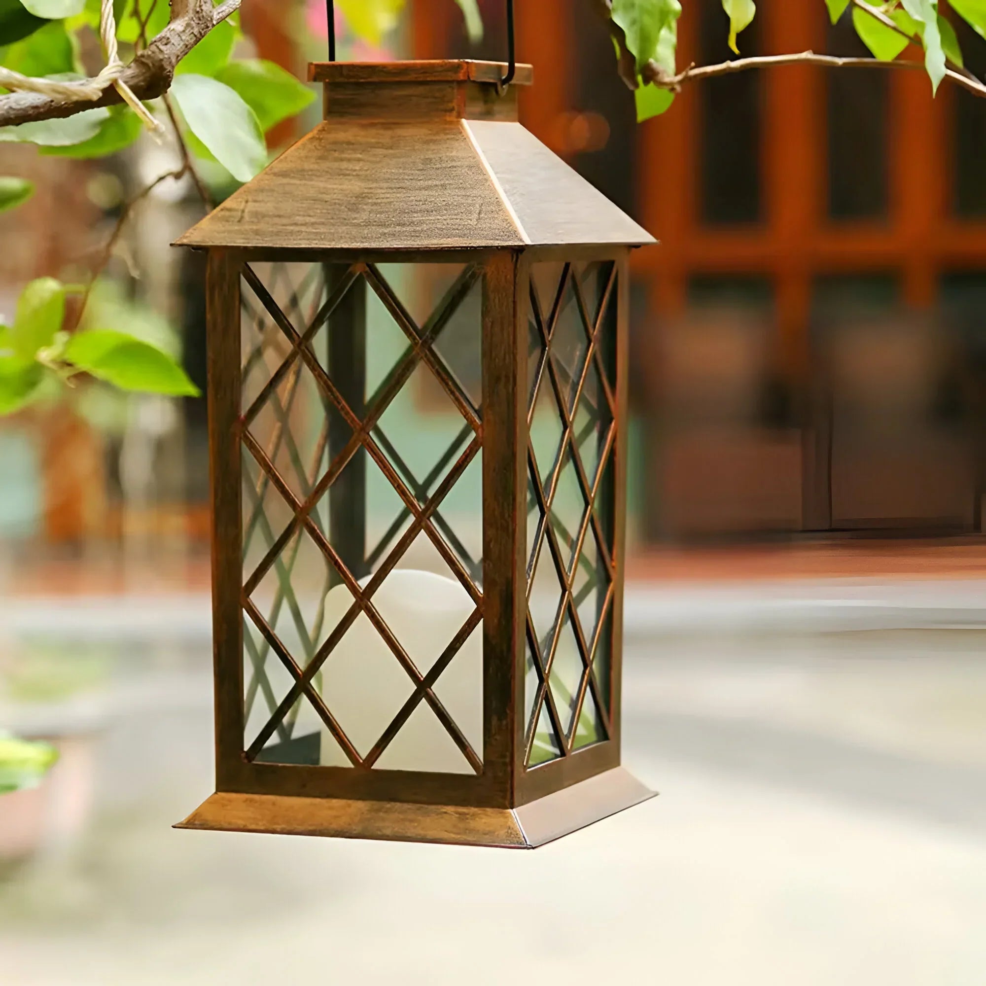 LumiCrest – Elegant Solar Garden Lantern with Timeless Ambiance for Outdoors