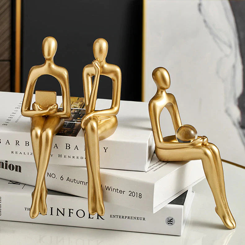 DecoraForm – Abstract Bookshelf Figures with Artistic Appearance
