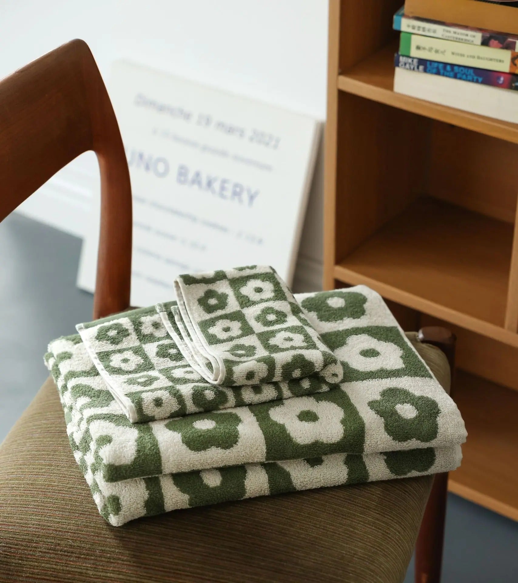 Giana – Luxury Bath Towel with Elegant Design for Comfort & Style