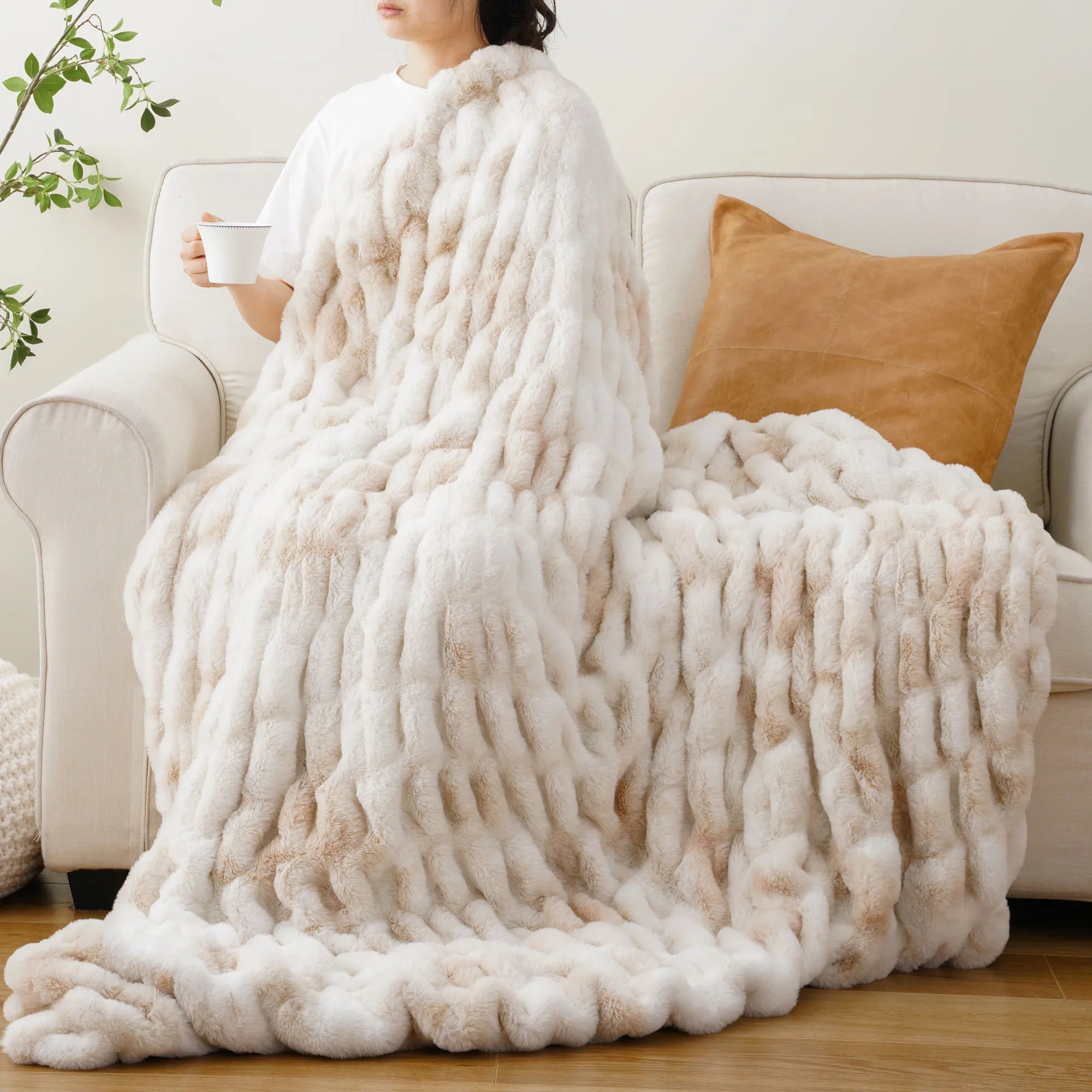 Plaid en fausse fourrure pelucheux avec design 3D côtelé réversible pour canapé
