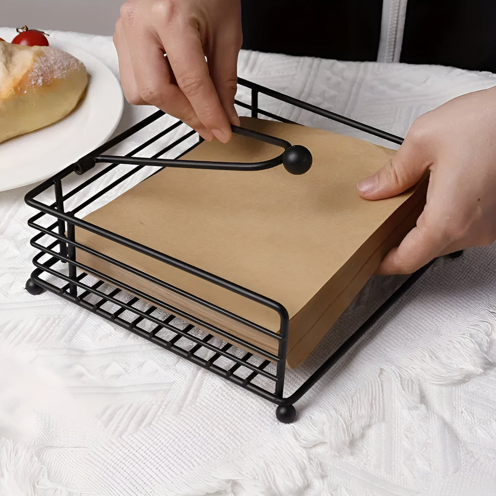 FerroLuxe Plate Holder – Stylish Iron Accent for a Modern Table Interior
