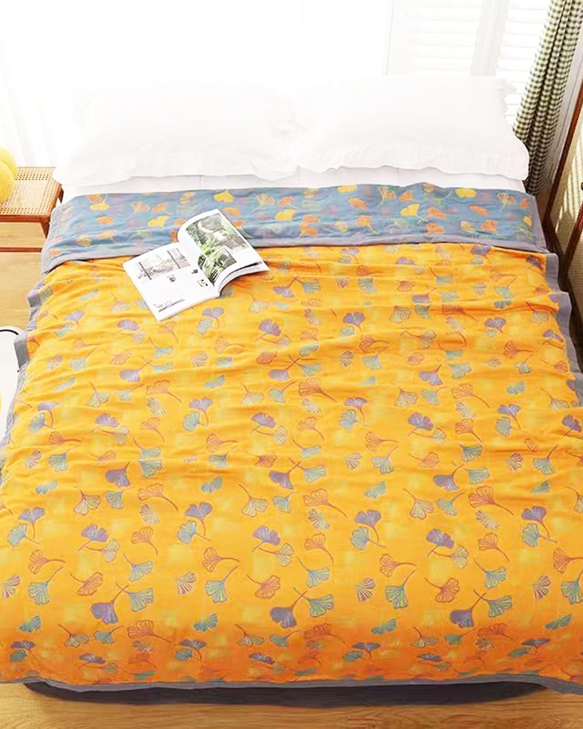Aurielle – Luxe Cotton Throw with Refined Leaf Pattern for Warmth and Style
