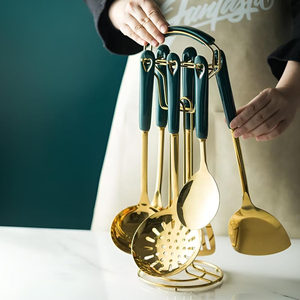 LuxeGold – Elegant RVS Kookgerei Set voor Stijlvol Koken en Serveren