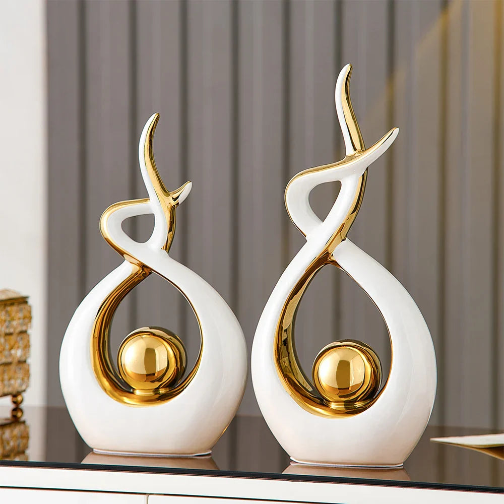 LuxeForm – Abstracte Keramische Sculptuur met Gouden Accenten voor Tijdloze Elegantie