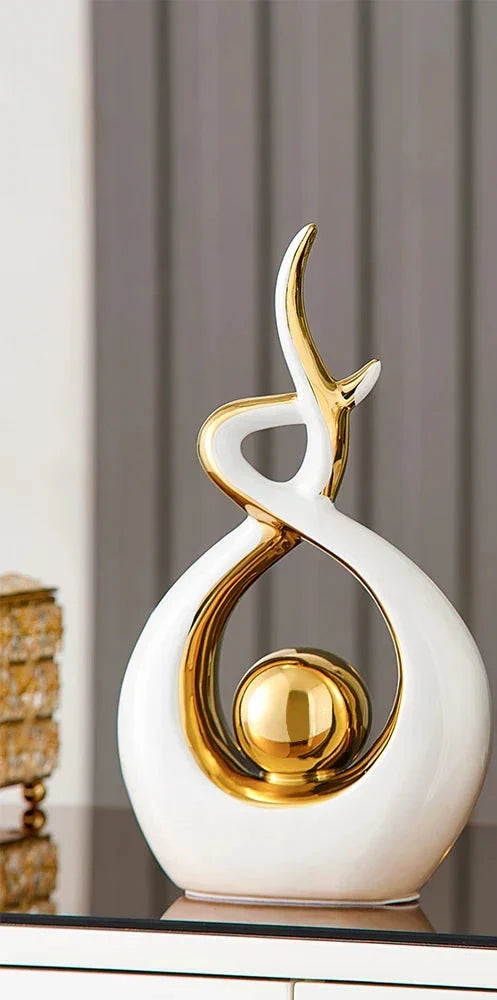 LuxeForm – Abstracte Keramische Sculptuur met Gouden Accenten voor Tijdloze Elegantie