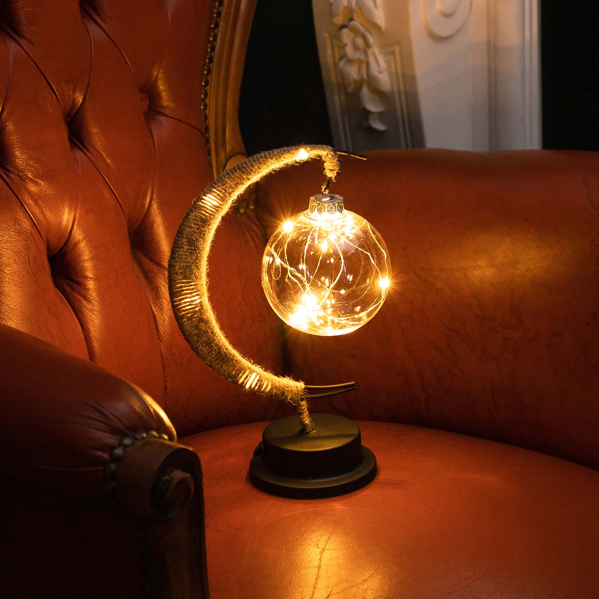 LunaGlow – Enchanting Table Lamp with Warm Light for an Atmospheric Ambience
