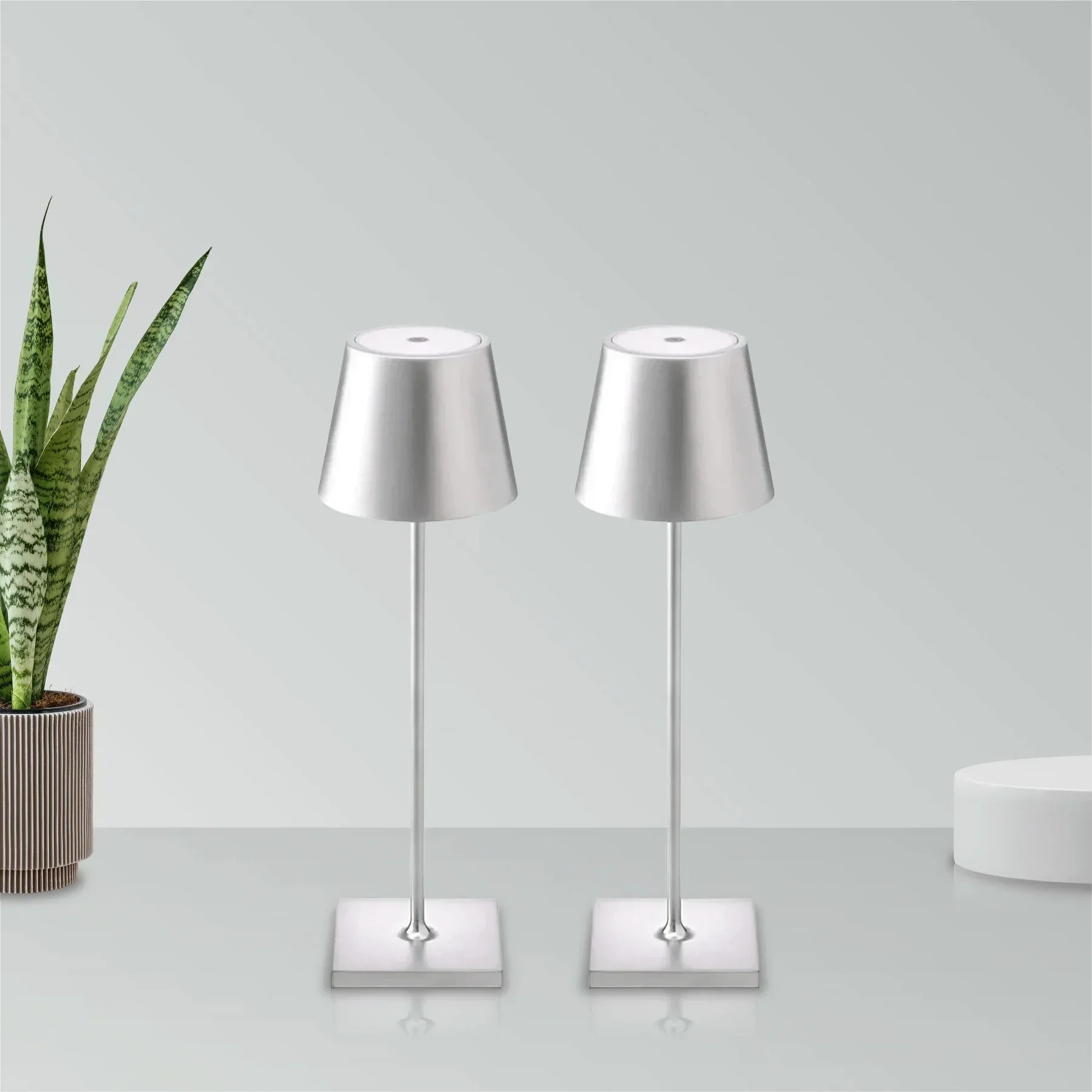 LumiFlex – Luxe Wireless Table Lamp with Adjustable Lighting
