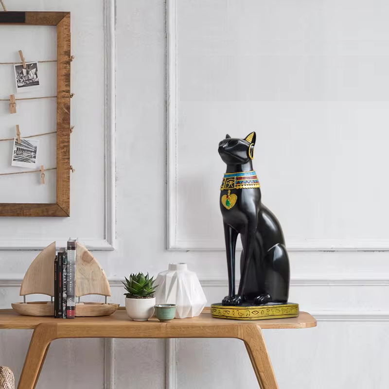 Pharaonic Elegance – Egyptian Cat Figurine with Gold Accents
