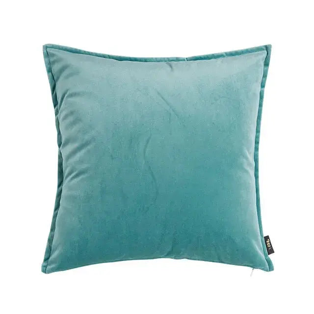 VelvetLuxe – Elegant Samt cushion cover with refined details