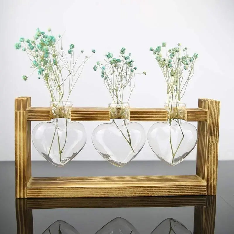 HeartBloom – Elegant Glass Propagation Vase with Wooden Base for Green Inspiration