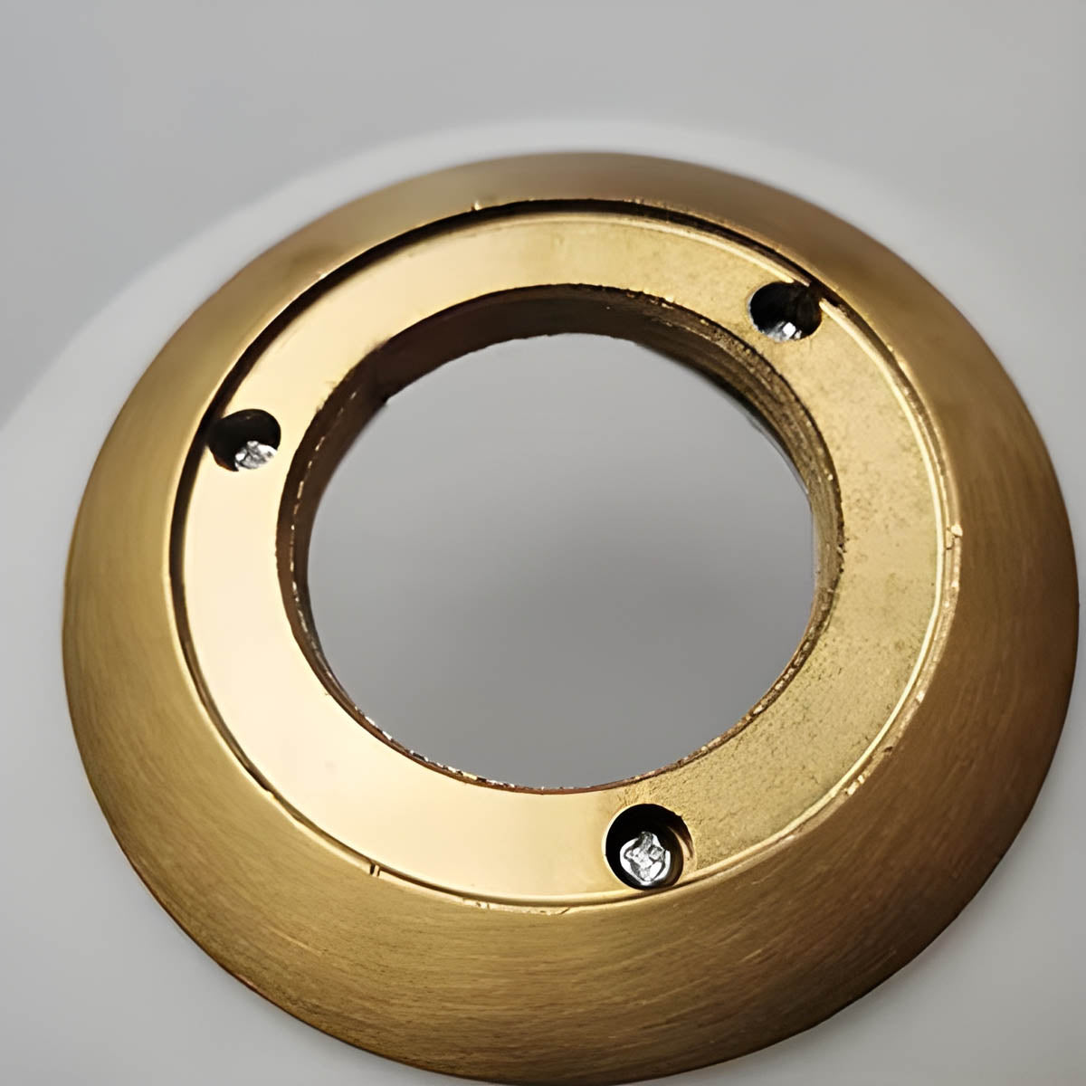 Harmoniq – Luxury Table Lamp with Modern Elegance and Glass Accents