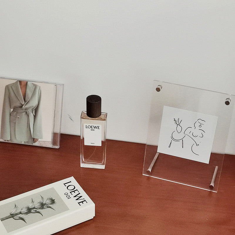 GhostFrame – Modern Acrylic Photo Frame with Minimalist Design