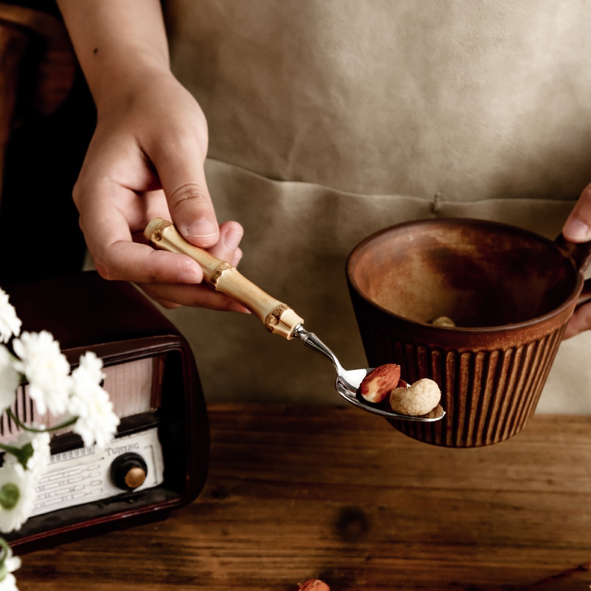 BambooElegance – Luxe Bestekset met Natuurlijke Bamboe Accenten voor een Duurzaam Diner