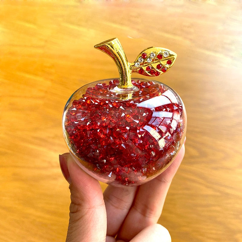 ÉclatLuxe – Handmade Crystal Apple Figurine with Timeless Elegance